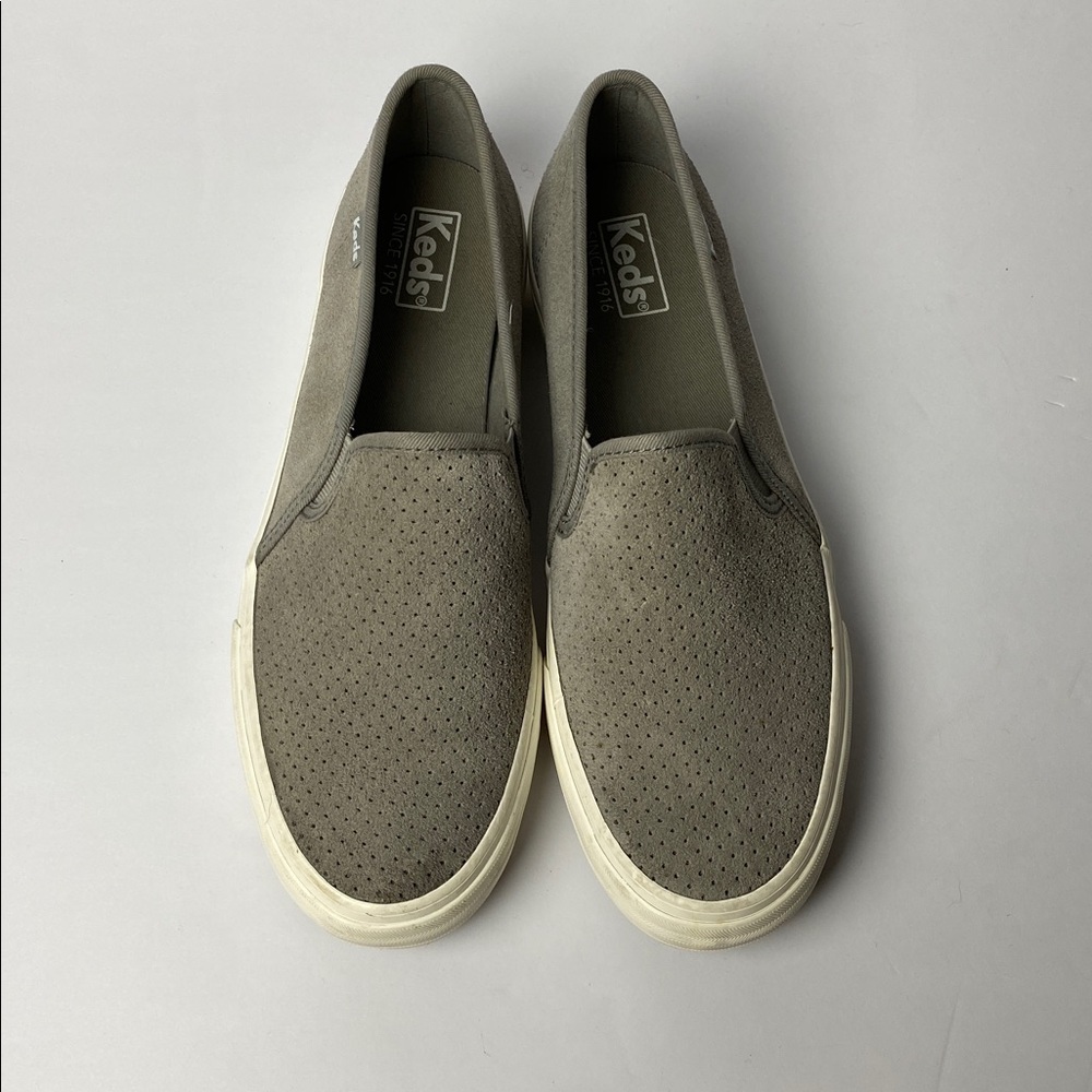 Keds Women's Gray Slip On Sneakers 9 - Picture 2 of 9